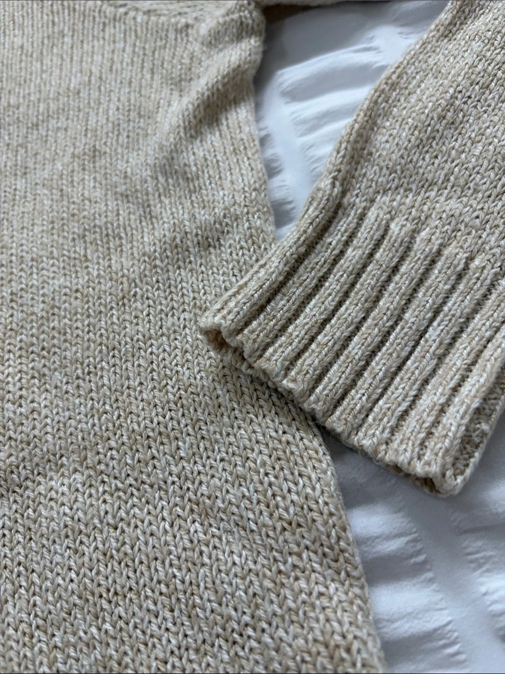 H&M Classic Crewneck Sweater in Light Beige